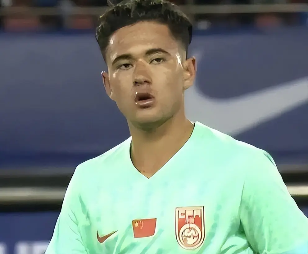 被俱乐部撤, 而坊间关于