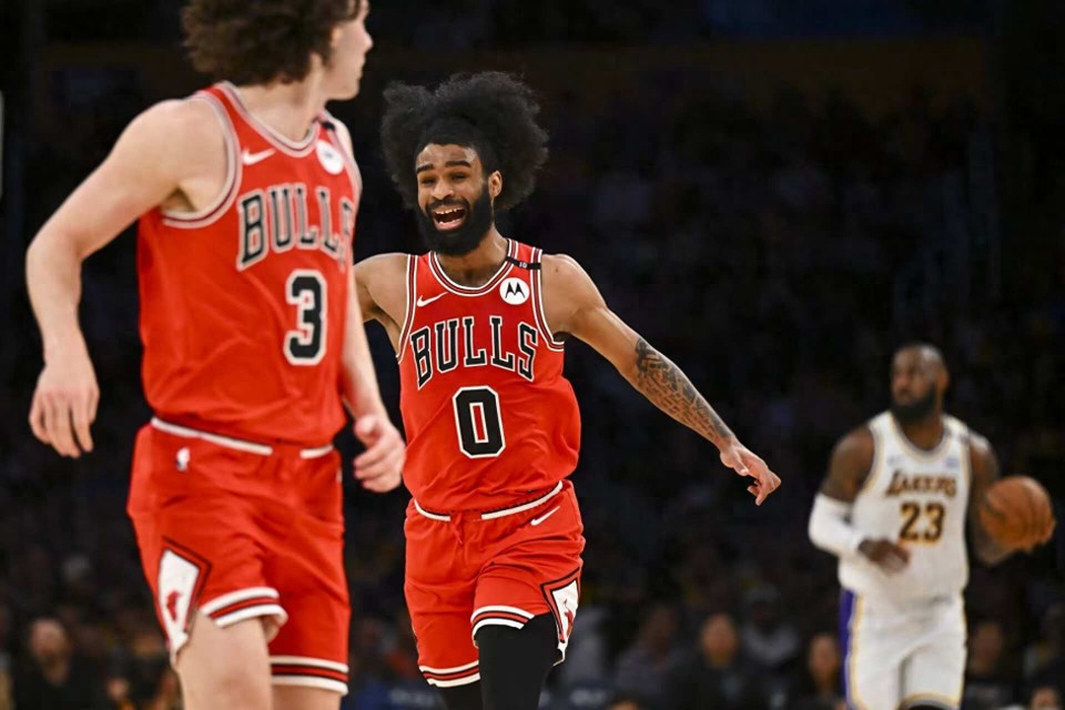 inews, 怀特的数据, 缺一不可