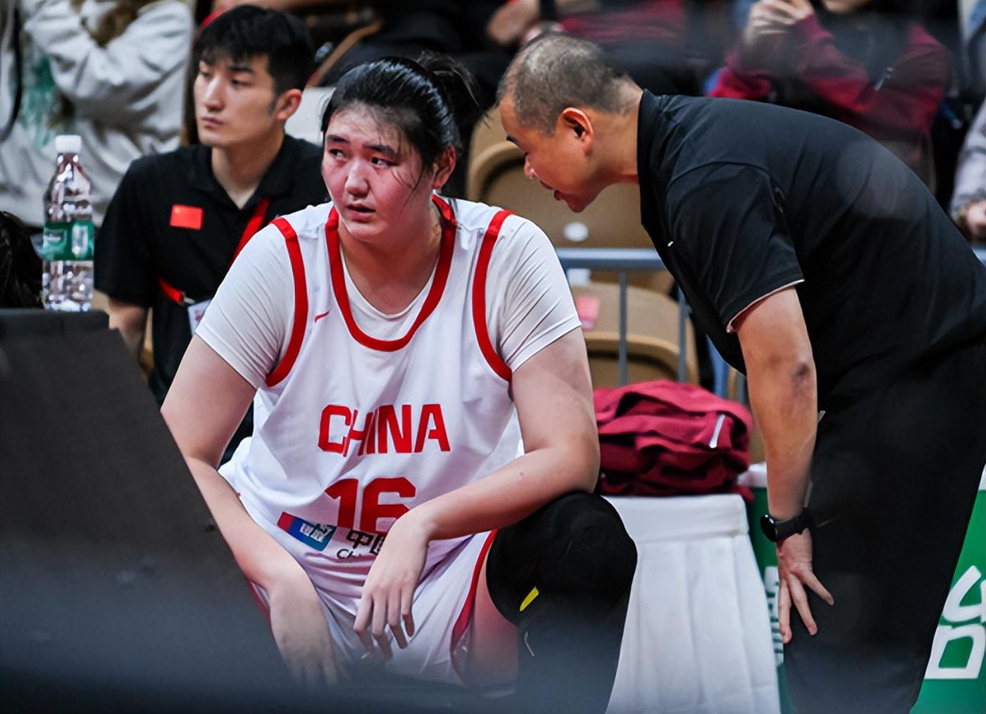 赛前王治郅, 硬气了一把, 分钟被换下