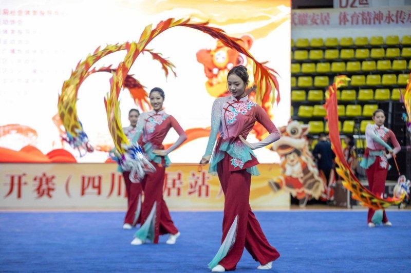 让狮子显得, 矫健